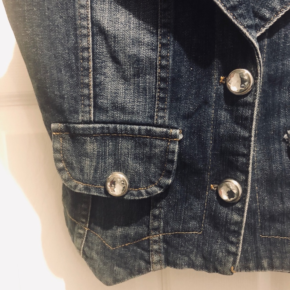 Jean Vest w/ Rhinestone Buttons - Picture 4 of 5